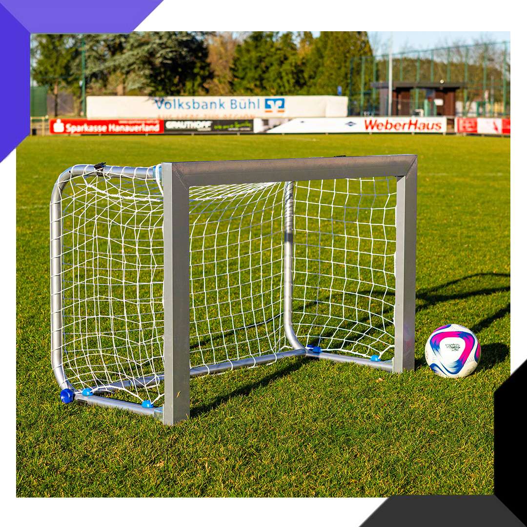 photo Obiettivo calcio in giardino: confronto