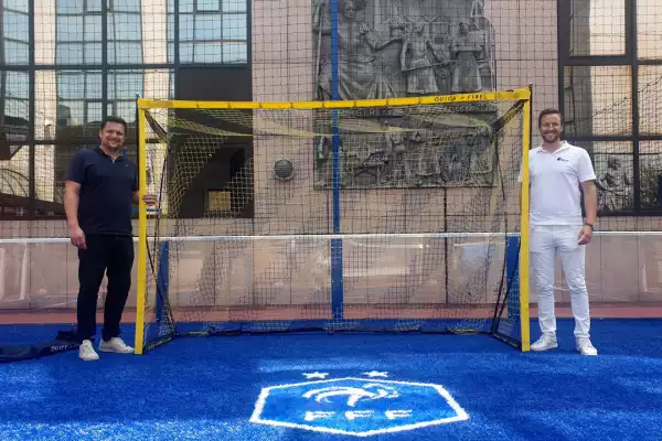 Netsportique: lo specialista delle attrezzature sportive e delle porte da calcio, raccomandato dai club internazionali. 