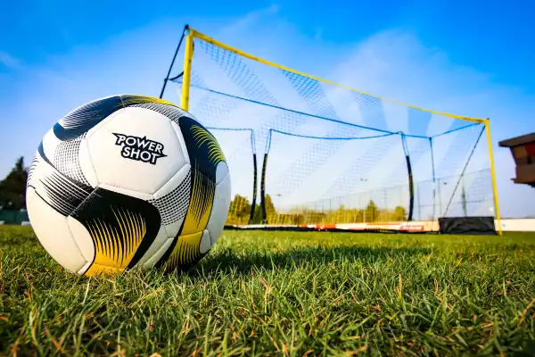 Specialista in attrezzature per il calcio: gabbia da calcio innovativa