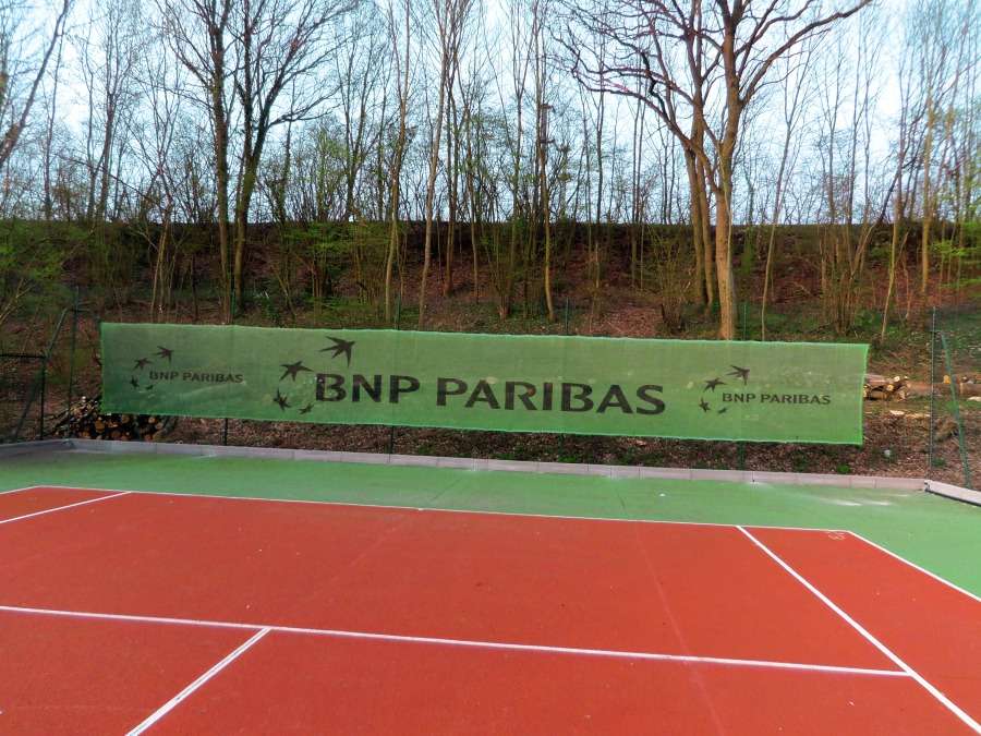 Teli frangivento per campi da tennis