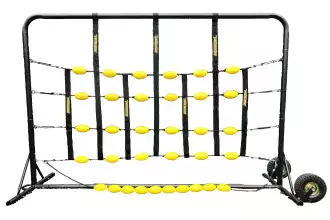 Deflettore con struttura per portiere di calcio 