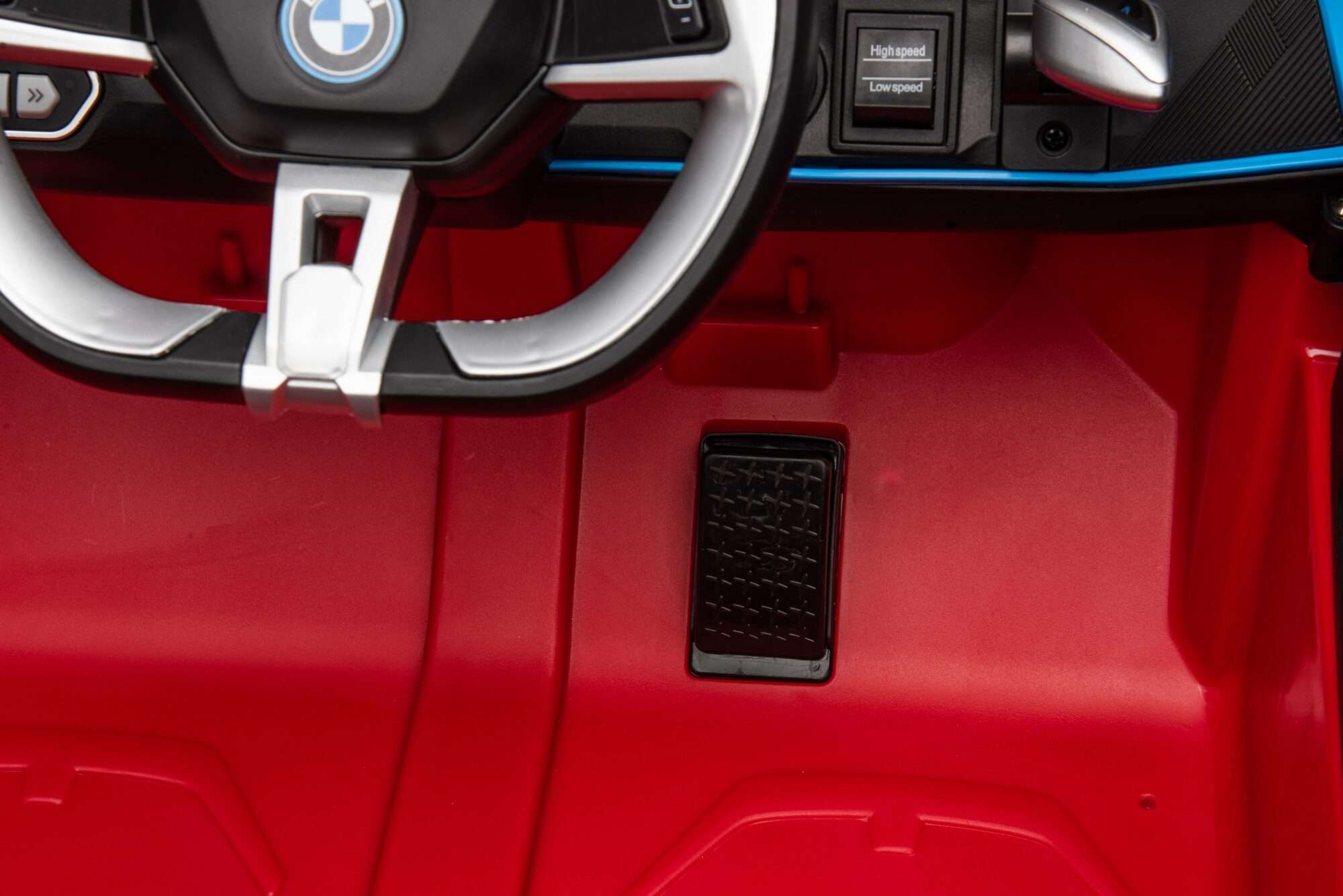 Image du produit : Auto elettrica ufficiale BMW i4 per bambini - Rosso metallizzato (da 3 a 8 anni)