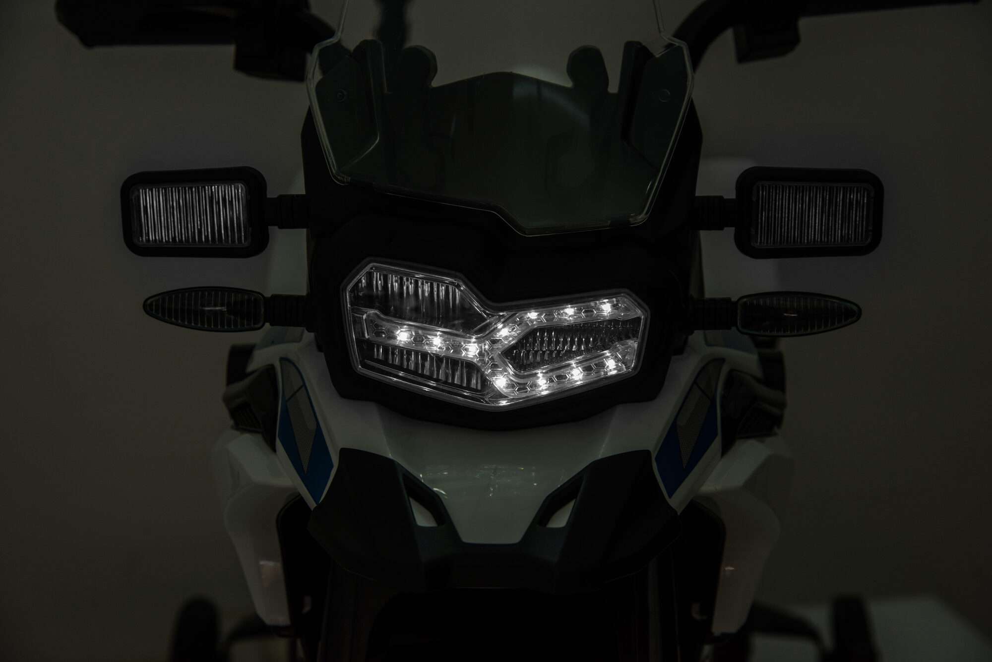 Image du produit : BMW F850 GS Police Motorbike per bambini - Moto elettrica cavalcabile (3-8 anni)