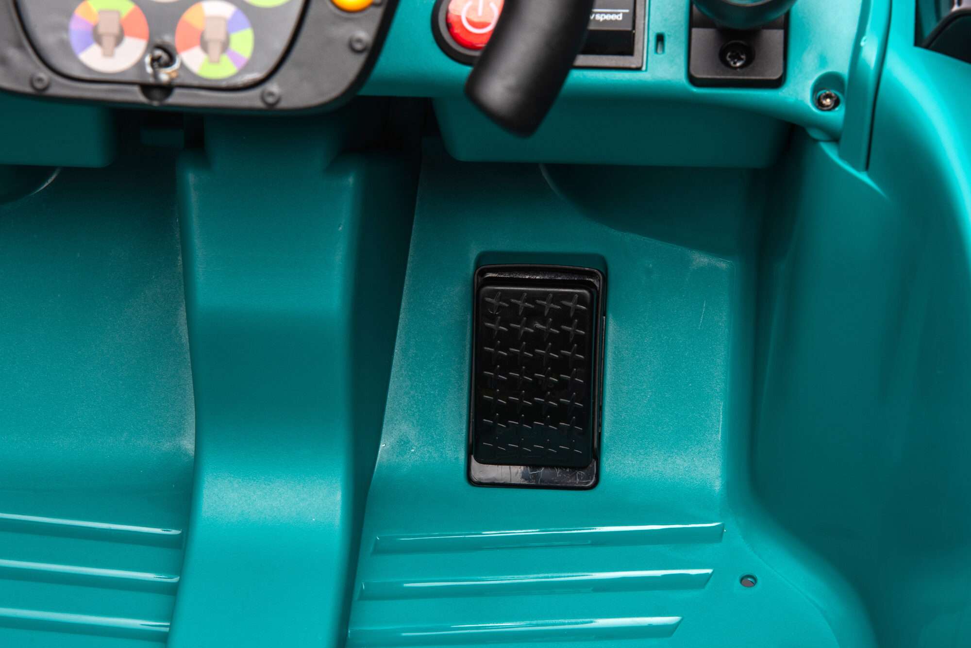 Image du produit : Licenza Aston Martin AMR23 di colore verde (3-8 anni)