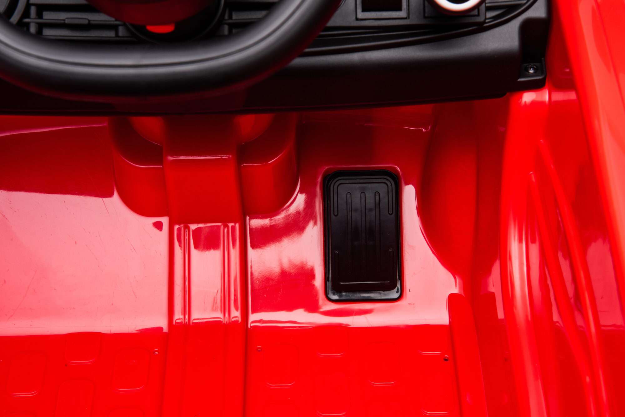 Image du produit : Fiat 500 (2015) in licenza d'uso di colore rosso (3-8 anni)