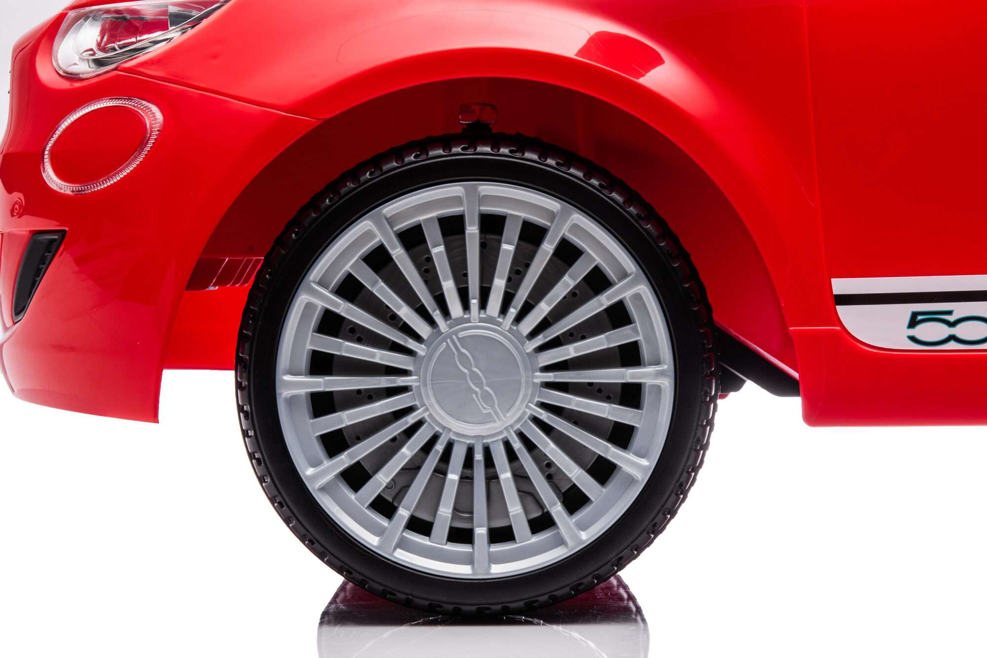 Image du produit : Fiat 500 (2015) in licenza d'uso di colore rosso (3-8 anni)