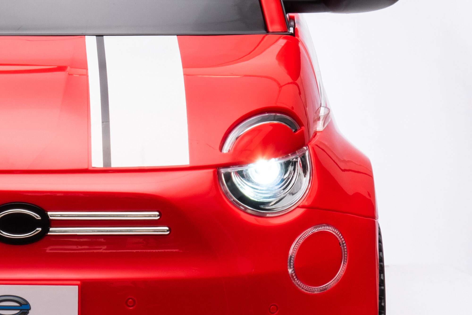Image du produit : Fiat 500 (2015) in licenza d'uso di colore rosso (3-8 anni)